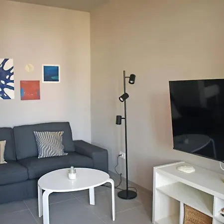 Mojmir Apartament *